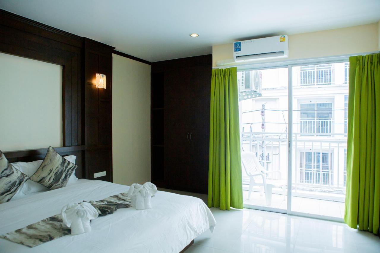 Blue Skyline Hotel Patong Екстер'єр фото