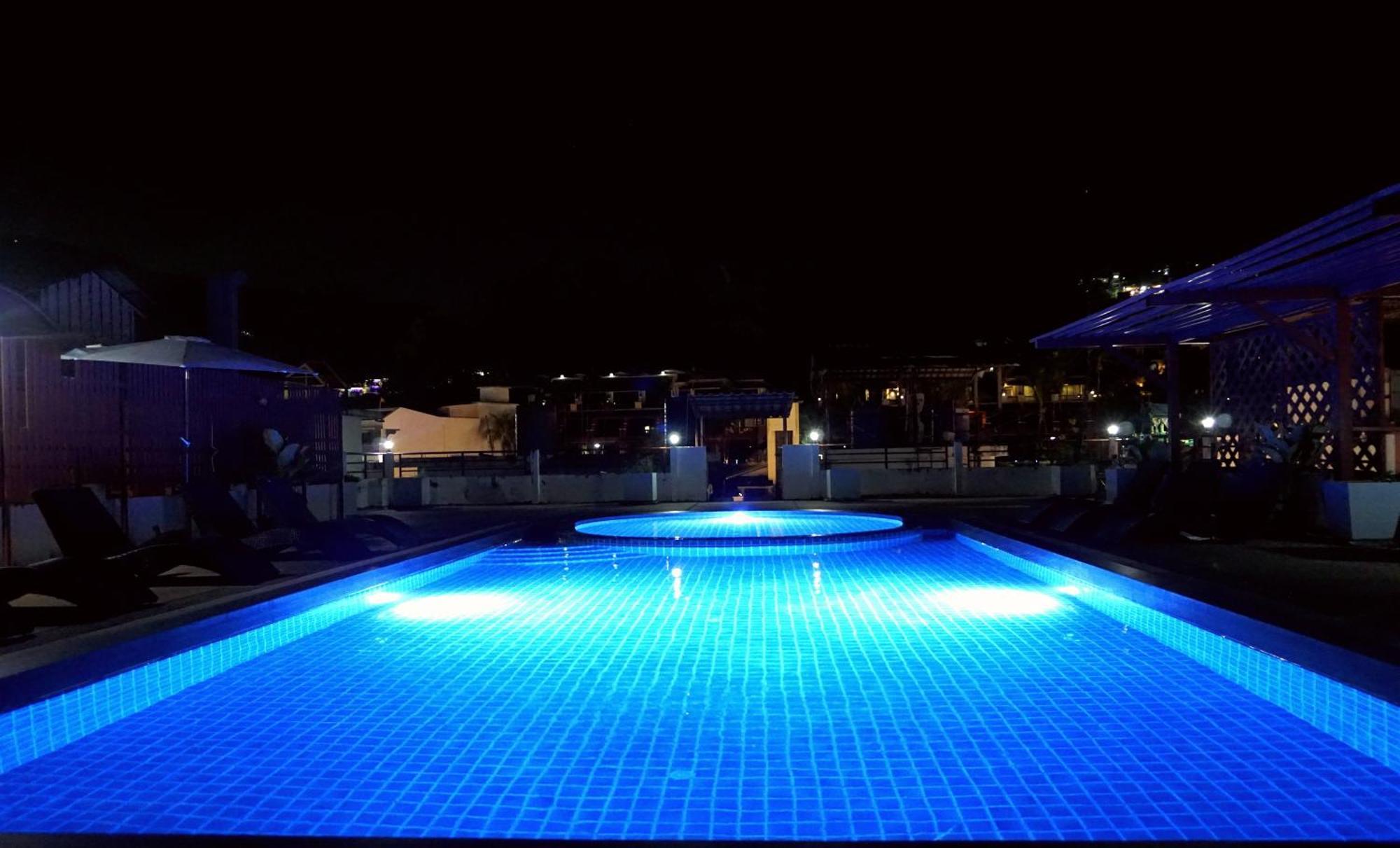 Blue Skyline Hotel Patong Екстер'єр фото
