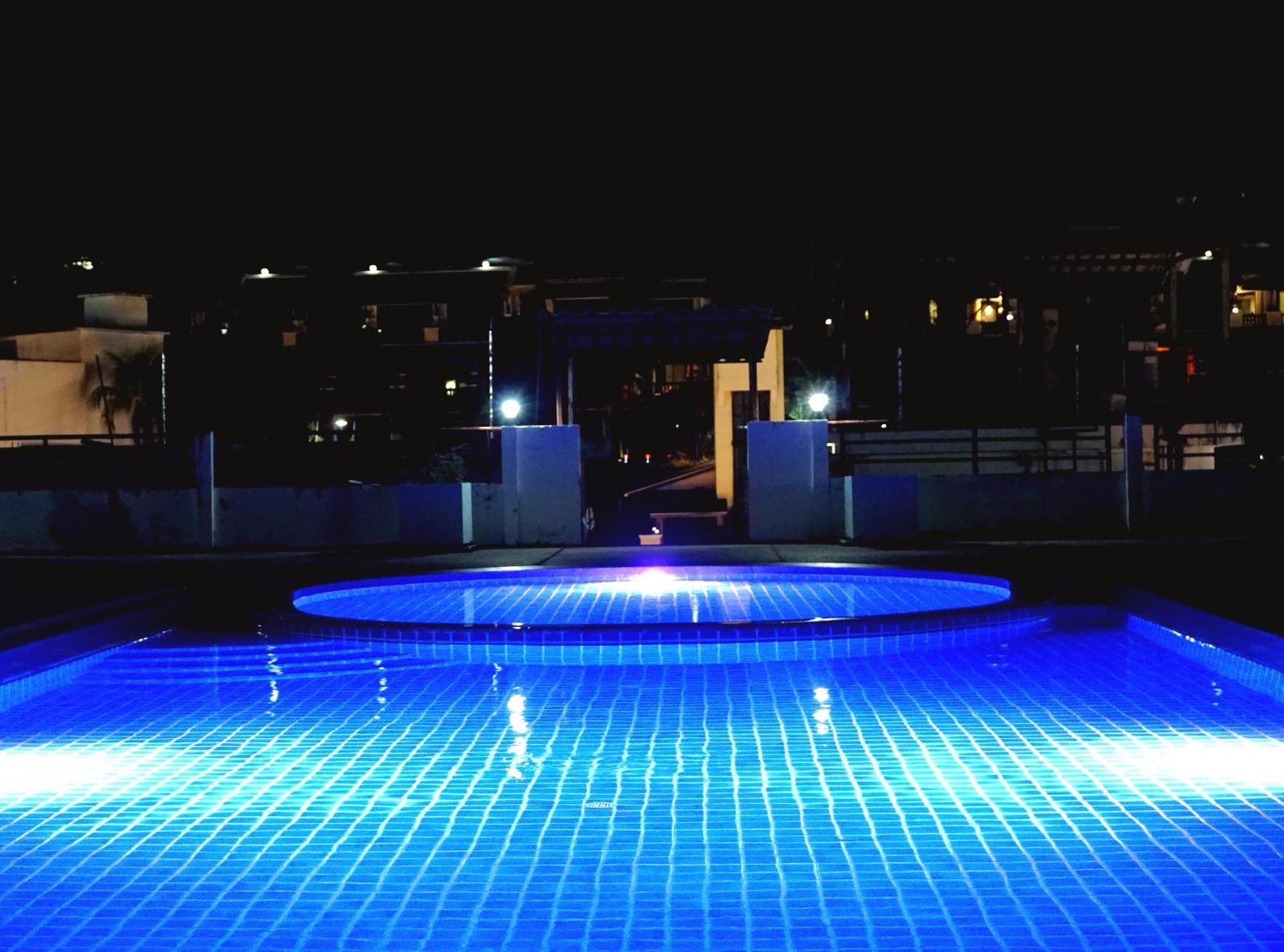 Blue Skyline Hotel Patong Екстер'єр фото